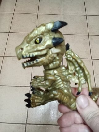 Fingerlings Dragón Dorado
