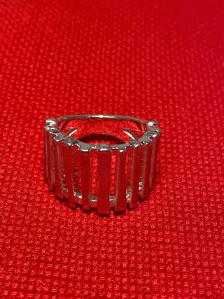 Anillo plateado bisutería