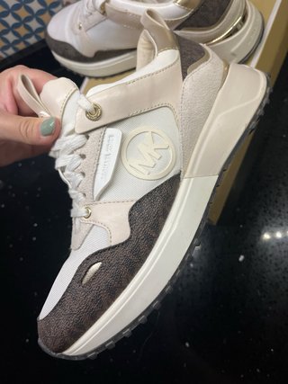 Zapatillas Michael Kors Beige y Marrón
