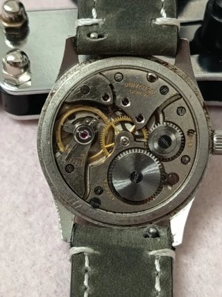 Universal Geneve anni '40 32mm