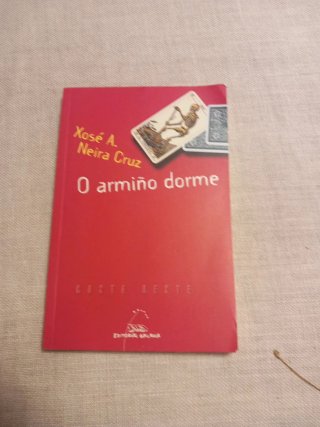 O armiño dorme