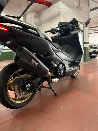 Yamaha TMAX 560
