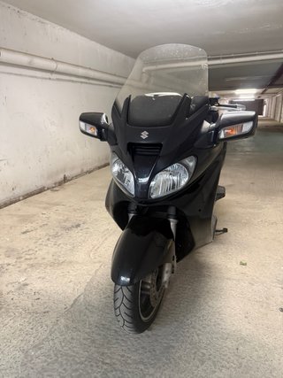 Suzuki Burgman 650 Executive Averiada