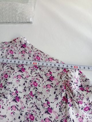 Blusa con estampado floral