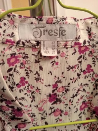 Blusa con estampado floral