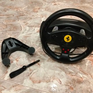 Volante Thrustmaster Ferrari T40