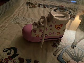 Hucha zapato Converse decorada
