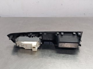 MANDO ELEVALUNAS DELANTERO IZQUIERDO TOYOTA YARIS