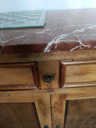 Mueble antiguo madera y mármol