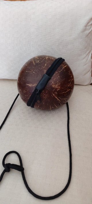 Bolso de coco con cremallera