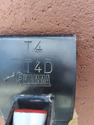 Portabicicletas y asiento T4