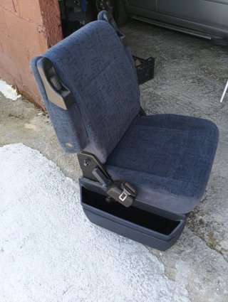 Portabicicletas y asiento T4