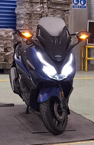 Honda Forza 350 Maxi Scooter Azul