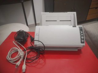 Scanner Fujitsu fi-6110