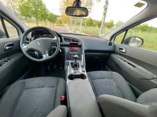 Peugeot 3008 2013