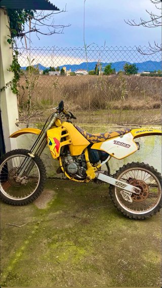 Suzuki RM 125 Amarillo