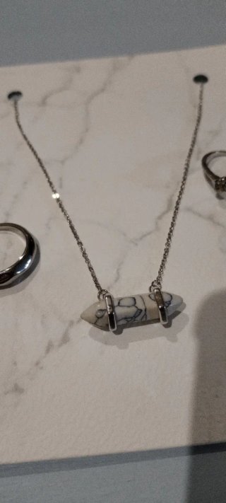 Conjunto bisutería Howlita.