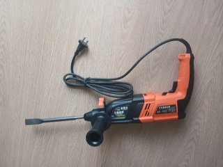 Taladro percutor ValueMax 800W con accesorios