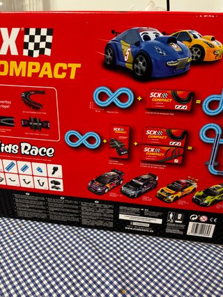 Scalextric Compact Kids Race