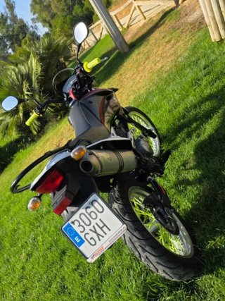 Suzuki dr 125 supermotad