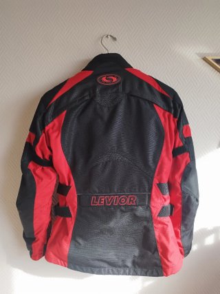 Chaqueta LEVIOR Mujer Negra y Roja