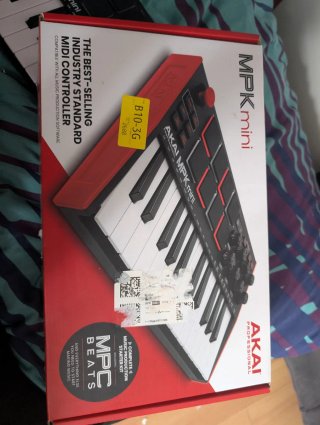 Teclado AKAI MPK Mini