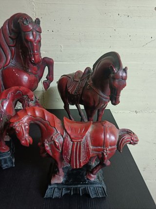 Lote 4 caballos chinos rojos decorativos