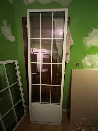 Ventana de aluminio con cristal SIN marcos