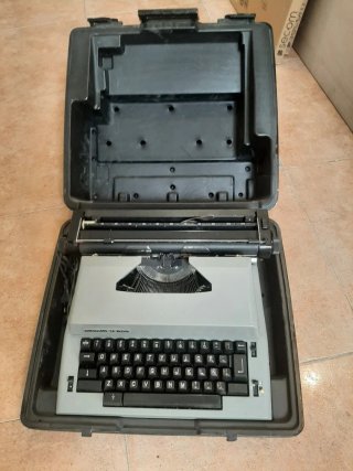 Olivetti U 680 Máquina de Escribir Vintage