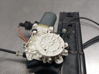 ELEVALUNAS DELANTERO DERECHO LAND ROVER FREELANDE