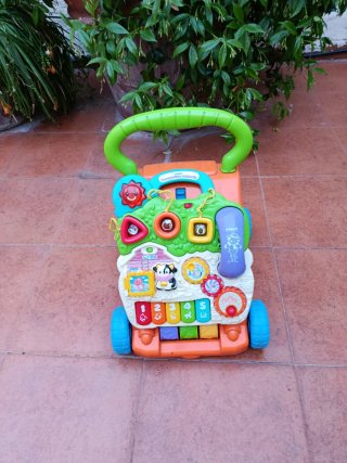 Correpasillos Vtech con actividades