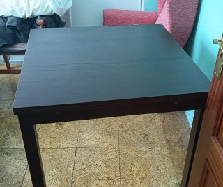 Mesa de comedor extensible negra