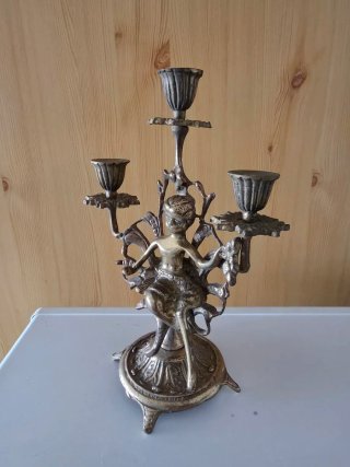 Candelabro antiguo figura niño bronce