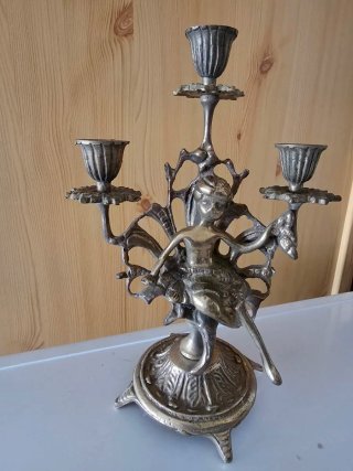 Candelabro antiguo figura niño bronce