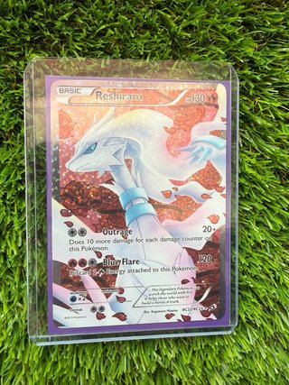 Reshiram Carta Pokémon RC22/RC25