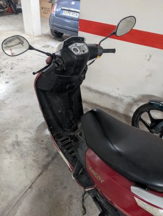 Peugeot Vivacity 49cc 2011