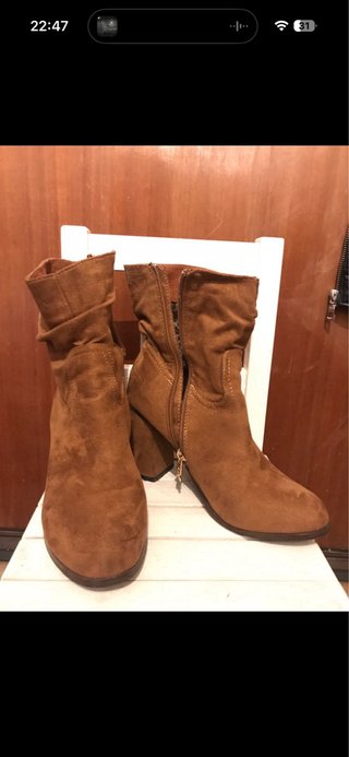 Botines ante Xti marrones