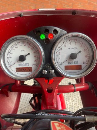 Ducati SportClassic 1000 Biposto Roja