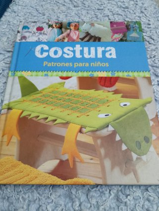 Libros infantil de costura