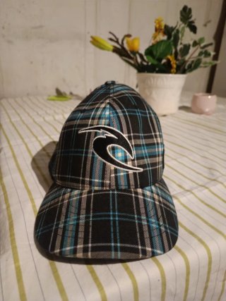 Gorra Rip Curl a cuadros