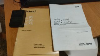 Piano Digital Roland EP-75 + Pack