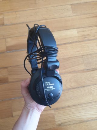 Auriculares HD 200 Negros