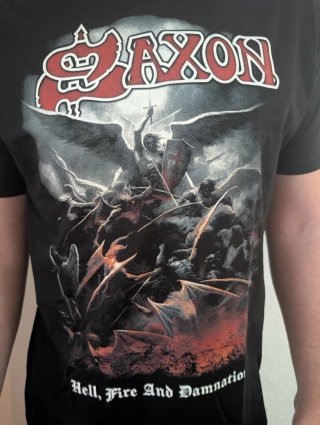 CAMISETA NEGRA - SAXON - TALLA XL y más...