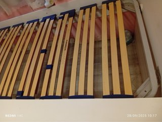 Cama con escritorio integrado