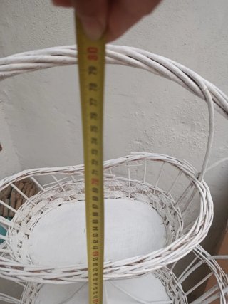 Cesta de mimbre blanca de 2 niveles