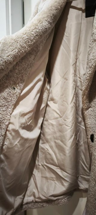 Abrigo peluche beige Pull&Bear