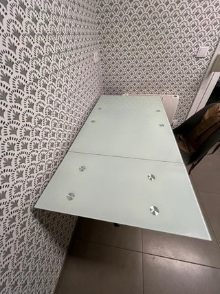 Mesa extensible cristal blanco y metal