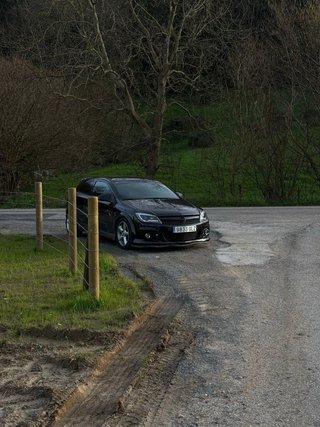 Opel Astra H GTC 1.9CDTI