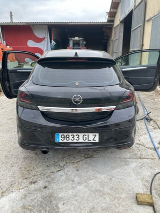 Opel Astra H GTC 1.9CDTI