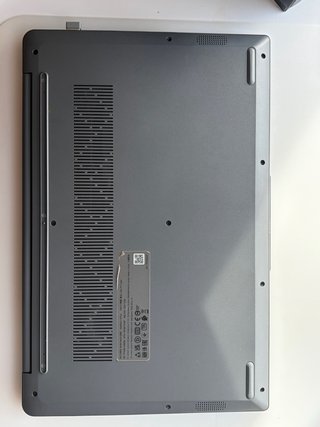 Ordenador portátil Lenovo gris